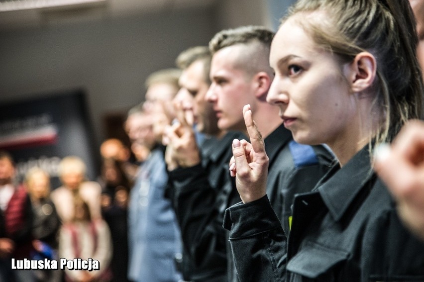 Szeregi lubuskiej policji zasilili kolejni stróże prawa,...