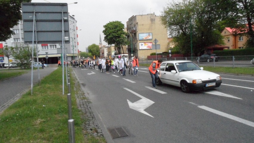 Juwenalia Zagłębiowskie 2015: Korowód studentów na ulicach...