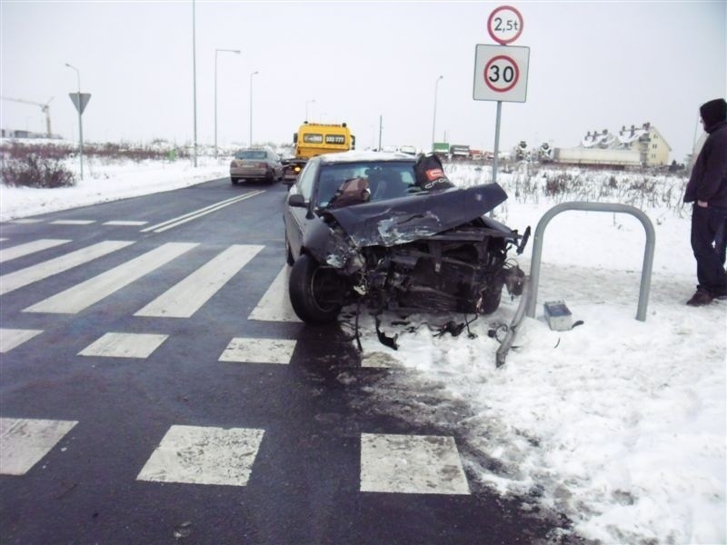 Audi zderzyło się z citroenem na skrzyżowaniu Bielskiej i...