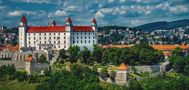 Rząd w Bratysławie wprowadza dodatkowe restrykcje z powodu epidemii koronawirusa