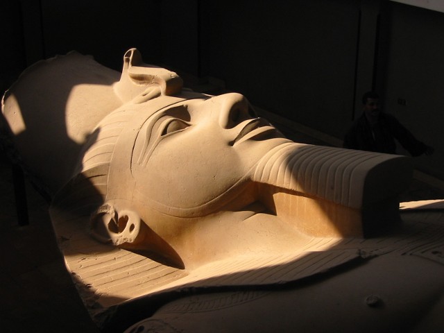 Ramzes II to jeden z najwybitniejszych i najdłużej żyjących władców starożytnego Egiptu okresu Nowego Państwa