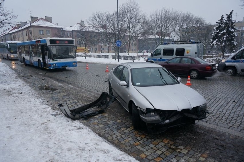 Karambol w Zabrzu spowodował kierowca autobusu