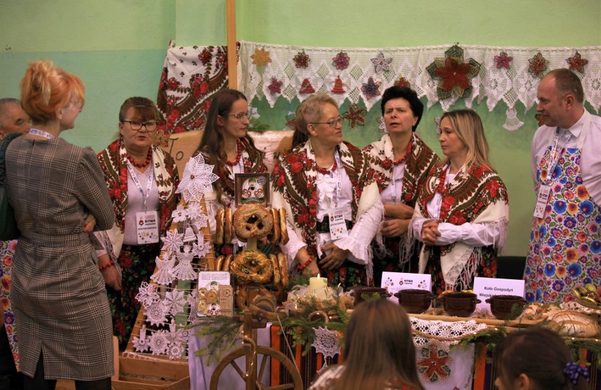 Koło Gospodyń Wiejskich „Kozaki” z Grzybowa nagrodzone w wojewódzkim konkursie kulinarnym "Bitwa Regionów"