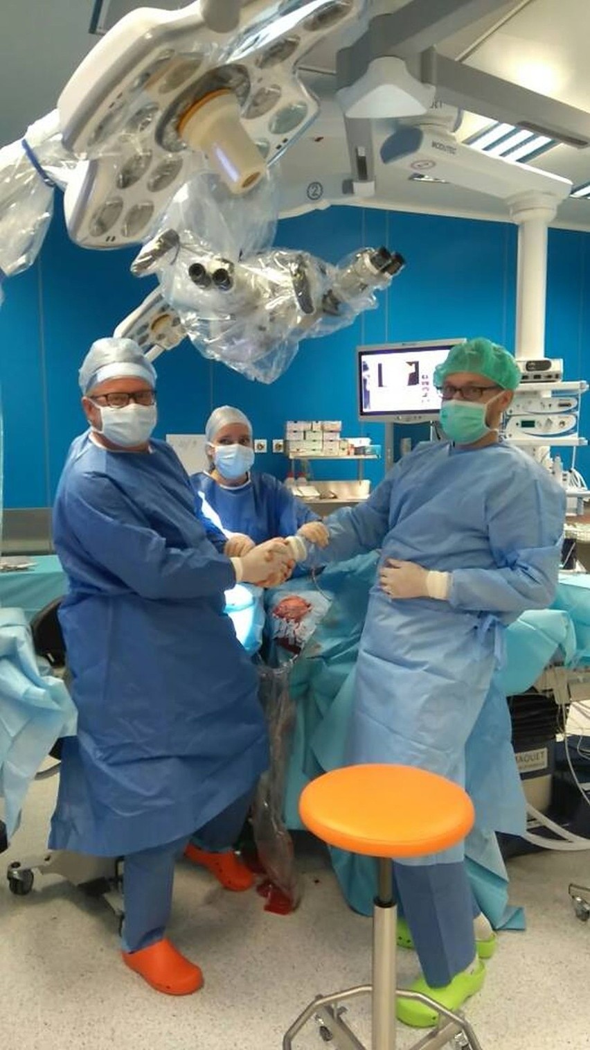 Tak wyglądała operacja w szpitalu Vital Medic w Kluczborku.