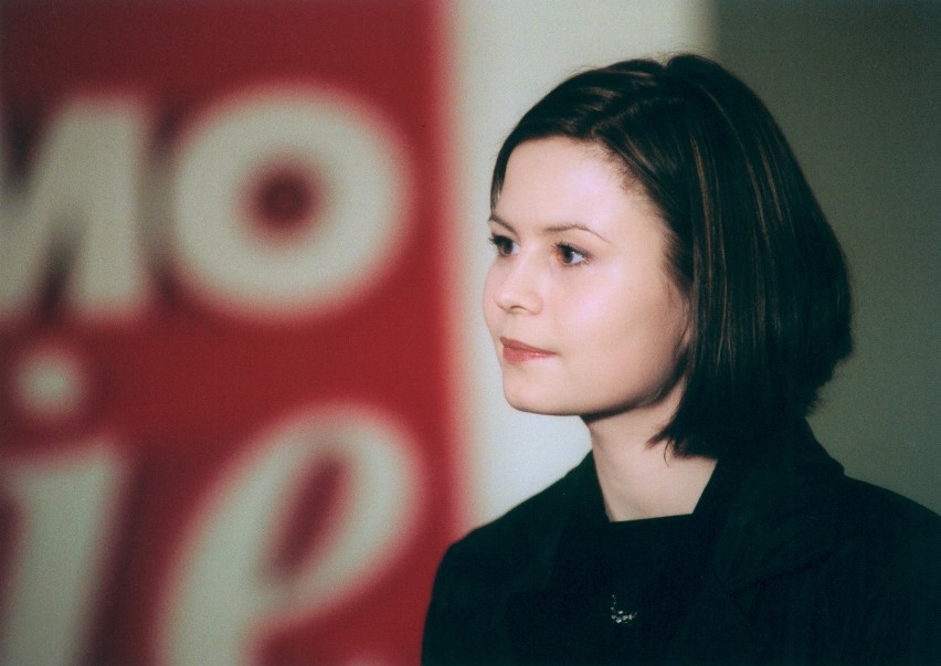 Rok 2003. Magdalena Kumorek na planie serialu „Samo życie”.