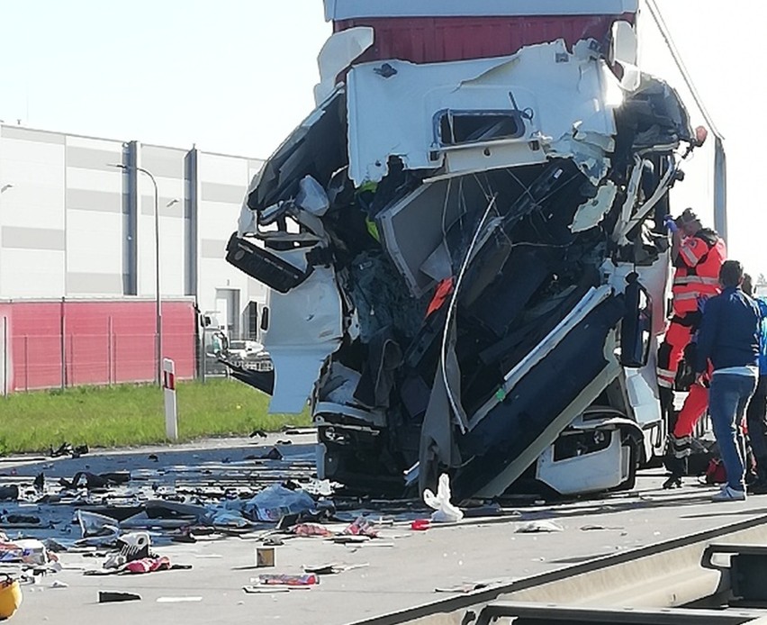 Tragiczny w skutkach wypadek tira pod Wrocławiem