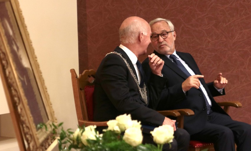 W sali sesyjnej grudziądzkiego ratusza prezydent Grudziądza...