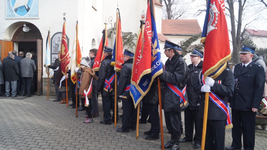 Mikołów: Tłumy na pogrzebie pożegnały sołtysa Bujakowa