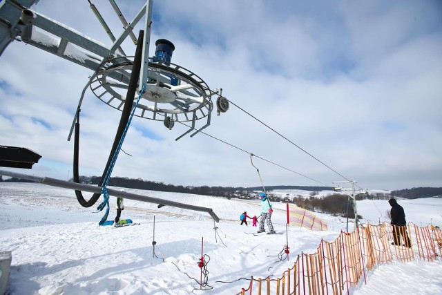 Właściciele stoków narciarskich zapowiadają podniesienie cen karnetów z powodu inflacji i kryzysu energetycznego