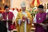 Odpust w skarżyskiej Ostrej Bramie. Mszy przewodniczył biskup radomski Marek Solarczyk, wręczono ważne medale