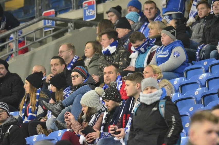 Podczas meczu Lech Poznań - Wisła Płock (2:1) atmosfera na...