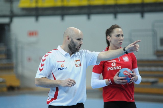 2014.03.23. zielona gora ul sulechowska hala sportowa crs trening polska reprezentacja kobiet w pilce recznej szczypiornistki pilka reczna sport nz trener kim rasmussen fot. mariusz kapala / gazeta lubuska