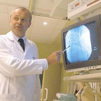 - Bardzo dużo kobiet pali papierosy, a to jeden z podstawowych powodów późniejszych kłopotów z sercem - mówi kardiolog Jarosław Hiczkiewicz.