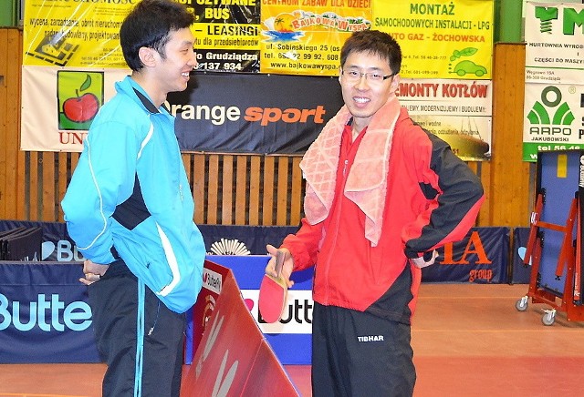 Li Bochao i "Wandżi" komentowali przebieg meczu.Dla nich był pechowy, obaj przegrali swoje partie. Wang z Suchem, a Li Bochao z Fertikowskim