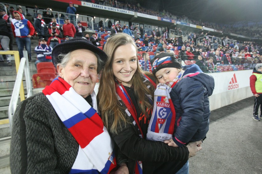 Spotkanie Górnika Zabrze z Piastem Gliwice w Dzień Kobiet,...