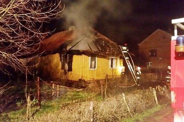 W pożarze domu w Nakle zginęło dwóch mężczyzn.