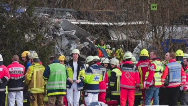 Co najmniej cztery osoby zginęły, a około 150 zostało rannych w katastrofie kolejowej w Bawarii.