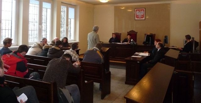 W Sądzie Rejonowym w Starachowicach odbyła się w piątek pierwsza rozprawa w sprawie zwolnionych pracowników Gerdy 2.