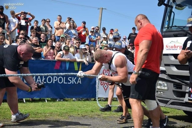 Międzynarodowe Mistrzostwa Polski Strongmenów zostały rozegrane w Podegrodziu.