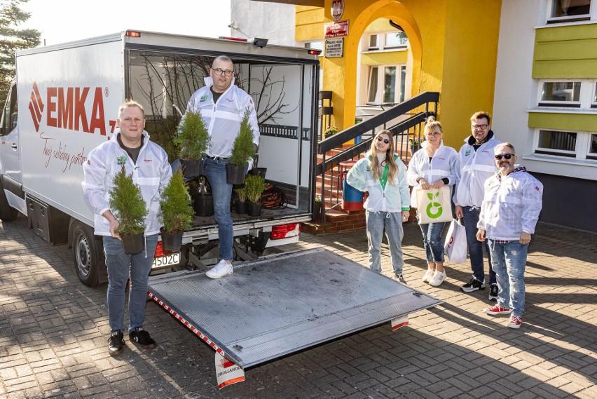 „Odpad zdasz, drzewko masz!” – startuje wiosenna akcja EMKA w Słupsku