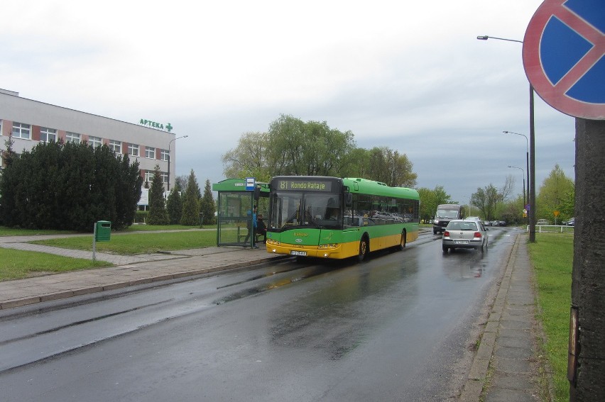 Nowe Miasto: Kierowcy blokują wyjazd z pętli