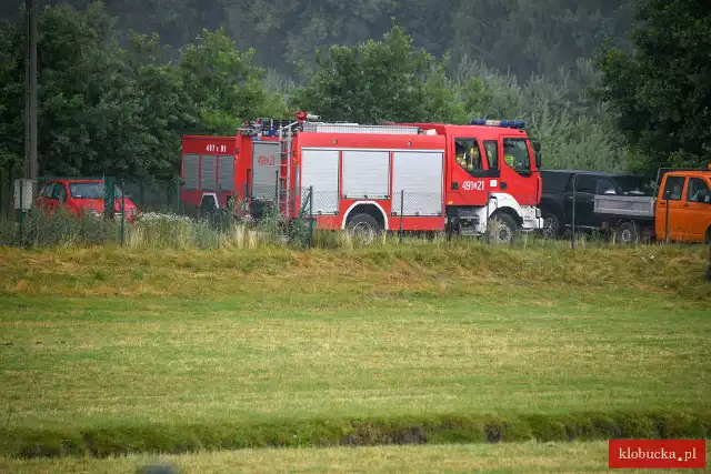 Chemikalia znaleziono w hali przy ulicy Żeromskiej w KamykuZobacz kolejne zdjęcia. Przesuwaj zdjęcia w prawo - naciśnij strzałkę lub przycisk NASTĘPNE