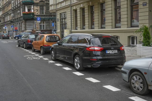 Ulica Rybaki jest pierwszą na Starym Mieście, gdzie zastosowano miejsca parkingowe tylko dla mieszkańców.