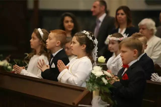 Cytaty na Pierwszą Komunię Świętą cytaty z Biblii, cytaty komunia święta. Cytaty komunijne, religijne