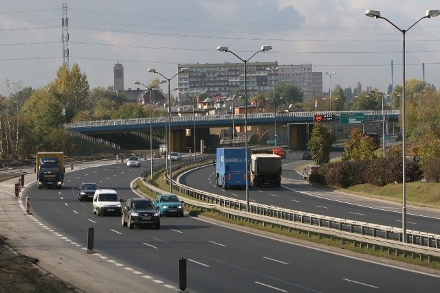 Największe utrudnienia występują na drogach dojazdowych do Katowic