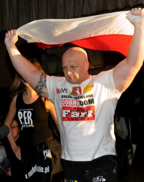 Paweł Chruścicki podczas zmagań o Puchar Europy Strongman w 2011 r.