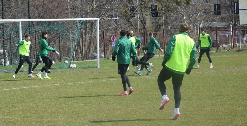 Fortuna 1 Liga. Środowy trening Radomiaka. Kto zagra za Mateusza Cichockiego na środku obrony? (ZDJĘCIA) 