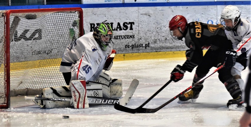 Hokejowa liga młodzików: UKH Unia Oświęcim - MKS Cracovia...