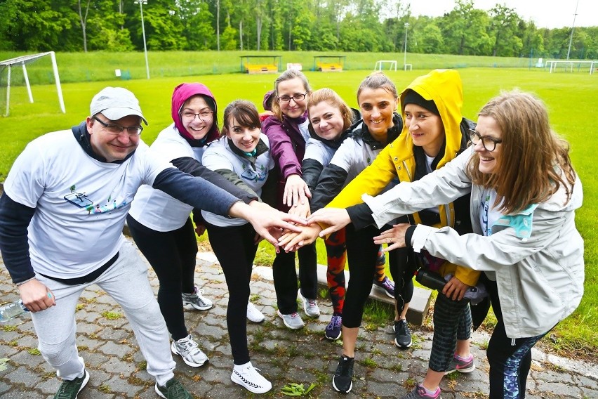 Drużyna Gazety Wrocławskiej w charytatywnej sztafecie Biegu...