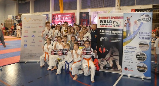 Zawodnicy Klubu Karate Morawica zdobyli w Katowicach aż 11 medali.