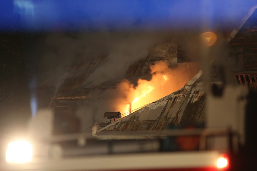 Wielki pożar w centrum Zakopanego. Czy to mogło być podpalenie? [GALERIA]