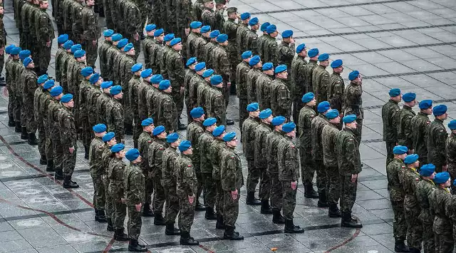 To archiwalne zdjęcie z tegorocznego święta 8. Koszalińskiego Pułku Przeciwlotniczego. Termin, decyzją ministra obrony narodowej, ustanowiony został w rocznicę bitwy pod Monte Cassino, w której brał udział 8. Pułk Artylerii Przeciwlotniczej Ciężkiej.