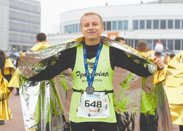 Dzięki dobremu dopingowi lżej się biegnie &#8211; nie ma wątpliwości Dawid Żamojtuk. Uważa, że życzliwość biegaczy i publiczności bardzo pomaga.