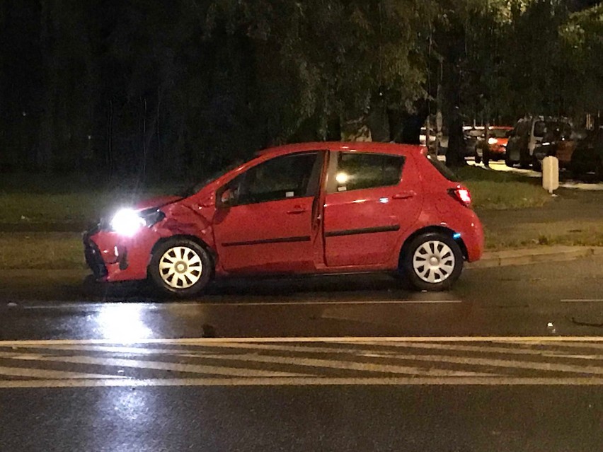 Wypadek na Popowicach. Jedna osoba ranna [ZDJĘCIA]