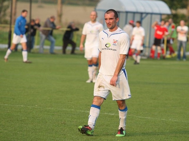 Łukasz Jarosiewicz ponownie będzie grał w barwach Pomorza Potęgowo. 