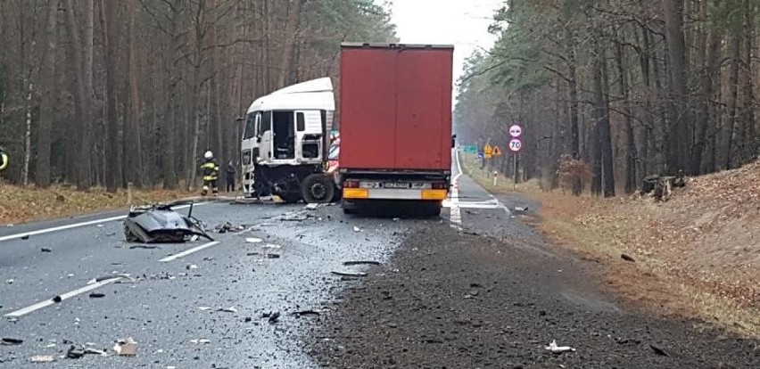 Na DK 11 na północy Wielkopolski między Ujściem a Chodzieżą...