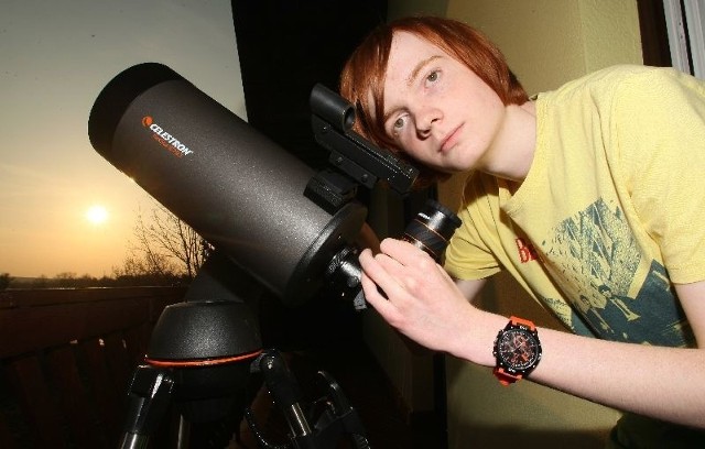 Gimnazjalista z Kielc podczas pogodnych wieczorów uwielbia obserwować teleskopem planety, w szczególności Jowisza i Saturna.