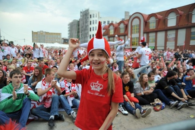 Oprócz sukcesu organizacyjnego i promocyjnego Euro 2012 zjednoczyło Polaków. Tak bawili się białostoczanie w strefie kibica.