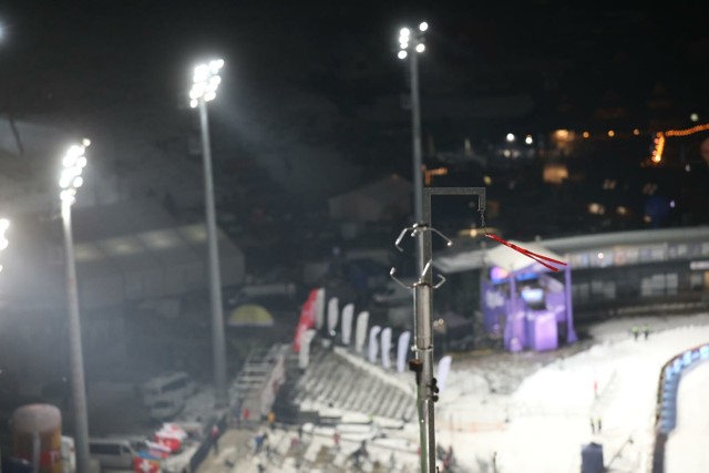 Wielka Krokiew w Zakopanem. W piątek 22 grudnia wiało tu za mocno, by można było bezpiecznie skakać na nartach