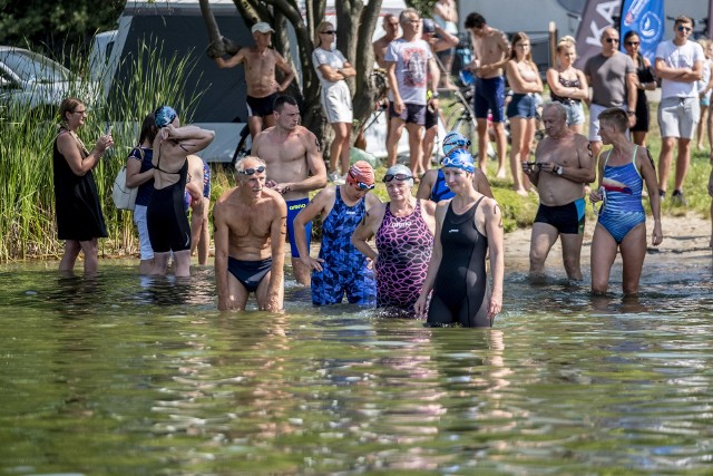 W niedzielę w Strzeszynku rywalizacja pływaków toczyła się przy upalnej pogodzie