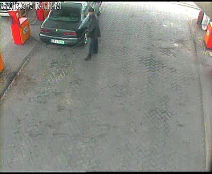 Napad na stację benzynową w Kochanowicach [ZOBACZ WIDEO + ZDJĘCIA] Bandyta wpadł w Bytomiu