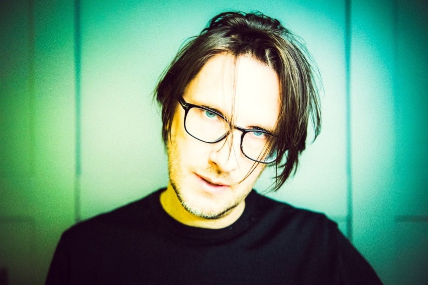 Steven Wilson wydał właśnie album „The Future Bites”. To już...