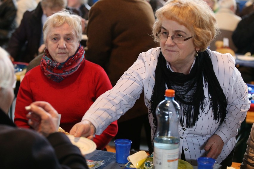 Śniadanie wielkanocne dla samotnych w Chorzowie