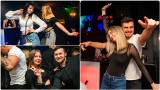 Tak wyglądała imprezowa noc w Alfa Club Tarnów. Klubowiczom towarzyszy cudowna atmosfera i taneczne szaleństwo. Zobaczcie zdjęcia!