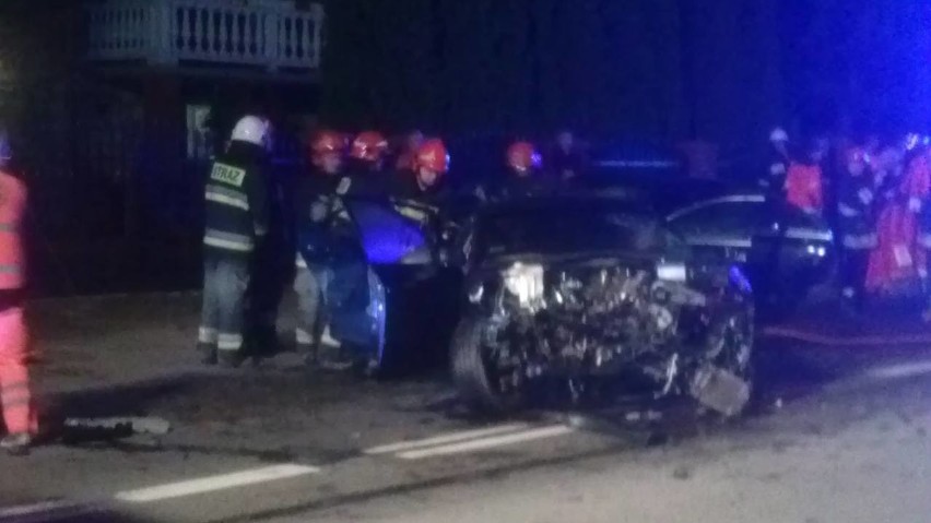 Śmiertelny wypadek w Wierzbicy. Policja szuka kierowcy mercedesa i świadków