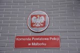 Oszustwo "na wypadek drogowy" w Malborku. Mąż pojechał do komendy w Sztumie, żona w tym czasie dała pieniądze oszustom